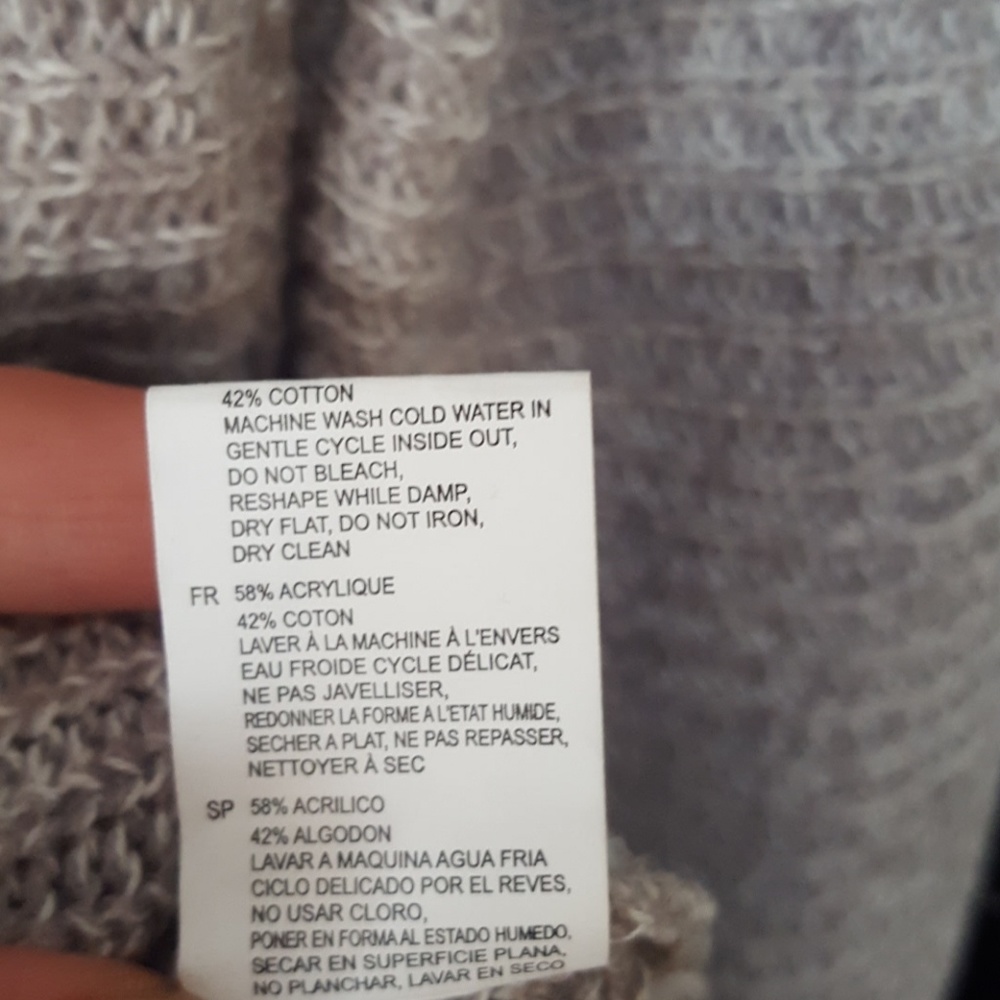 Sweater - Picture 4 of 4